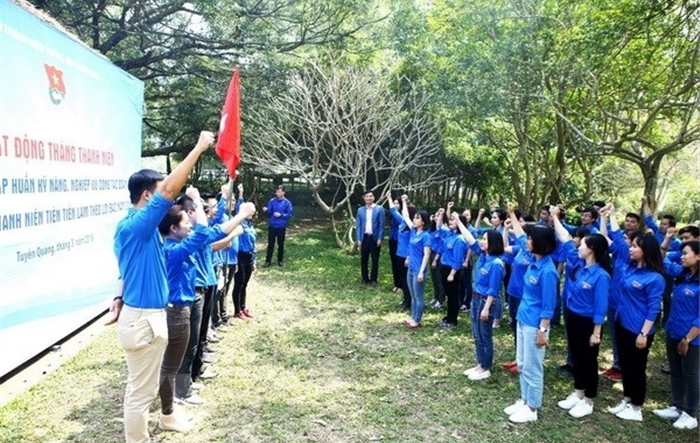 Người trẻ trước thách thức “xâm lăng văn hóa” - Bài 3: Đổi mới nhưng không “đổi màu” (Tiếp theo và hết)