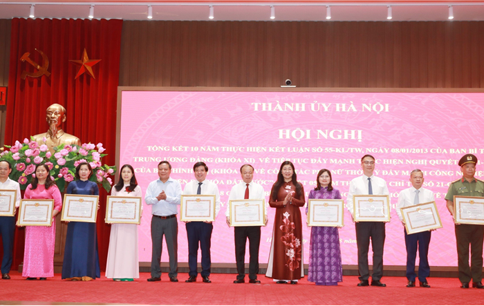 Nghiên cứu chính sách đặc thù cho phụ nữ phù hợp với điều kiện Thủ đô