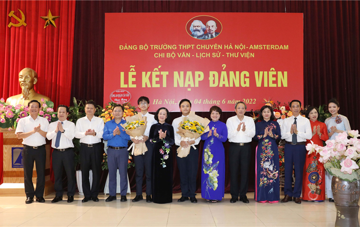 Nâng cao chất lượng công tác phát triển đảng viên trong học sinh, sinh viên