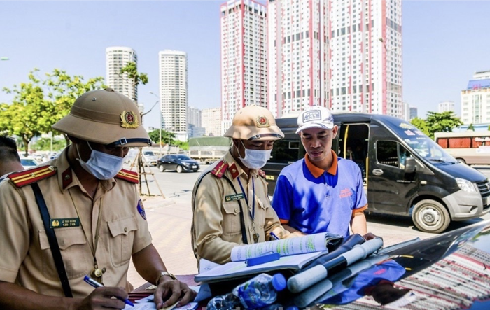 Cảnh sát giao thông Công an thành phố huy động 100% quân số ứng trực dịp lễ Quốc khánh