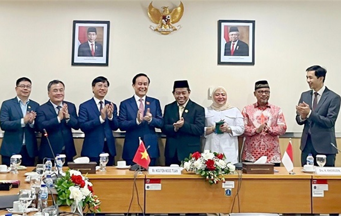Tăng cường các hoạt động hợp tác song phương giữa Thủ đô Hà Nội và thành phố Jakarta (Indonesia)