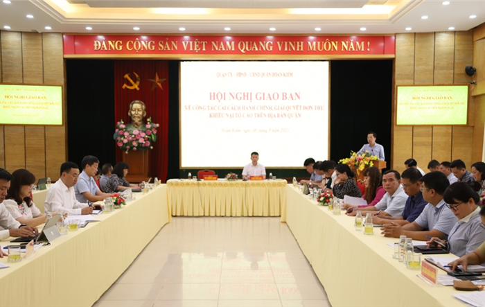 Quận Hoàn Kiếm: Tinh gọn tổ chức bộ máy đảm bảo thực hiện nguyên tắc “một đầu mối - một việc xuyên suốt”