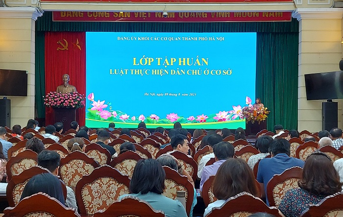 200 đại biểu tham gia lớp tập huấn Luật thực hiện dân chủ ở cơ sở 