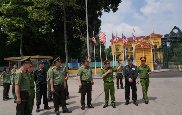 Kiểm tra công tác bảo đảm an ninh trật tự trước thềm chuyến thăm chính thức của Tổng thống Mỹ