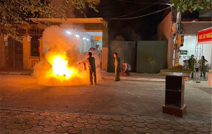 Thị xã Sơn Tây: Thực tập phòng cháy chữa cháy, cứu nạn cứu hộ tại các Tổ liên gia
