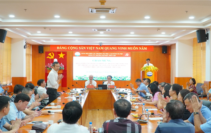 Đảng ủy Khối các trường Đại học, Cao đẳng Hà Nội làm việc với Đảng ủy bộ phận Phân hiệu Trường Đại học Thủy lợi 