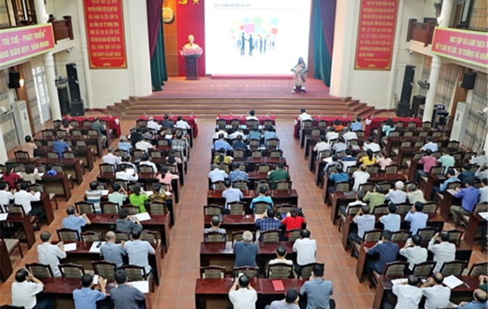 Bồi dưỡng nghiệp vụ công tác tuyên giáo cho hơn 300 đại biểu