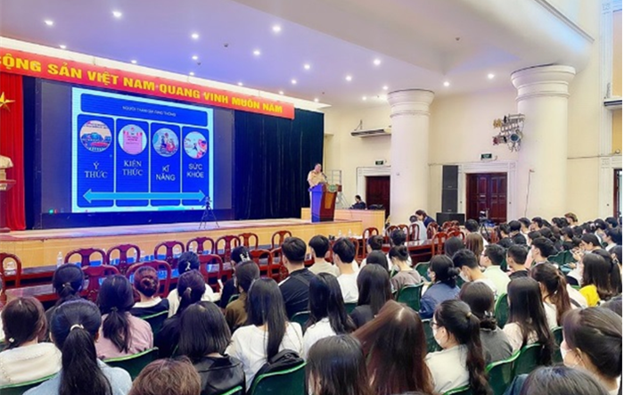 Đẩy mạnh tuyên truyền, phổ biến Luật Giao thông đường bộ và an toàn giao thông cho sinh viên 