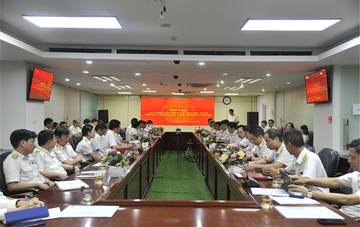Chi Cục thuế thành phố tổ chức hội nghị lấy phiếu tín nhiệm giữa nhiệm kỳ