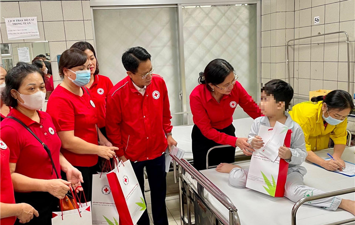 Sớm ổn định tư tưởng, đời sống người bị ảnh hưởng trong vụ cháy tại quận Thanh Xuân