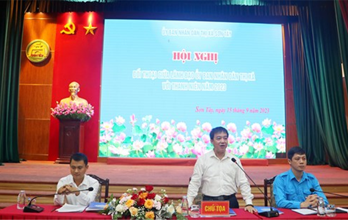 Hội nghị đối thoại giữa lãnh đạo UBND thị xã Sơn Tây với thanh niên năm 2023