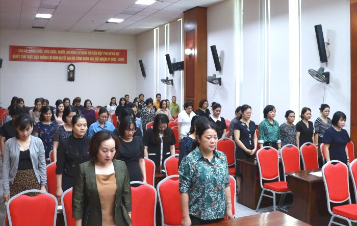 Hội Liên hiệp phụ nữ thành phố quyên góp, ủng hộ gia đình các nạn nhân trong vụ cháy tại quận Thanh Xuân