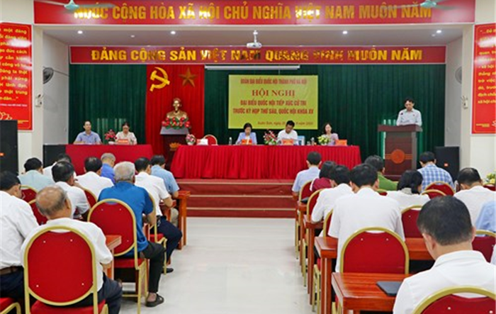 Tổ đại biểu Quốc hội tiếp xúc cử tri thị xã Sơn Tây trước kỳ họp thứ sáu, Quốc hội khóa XV