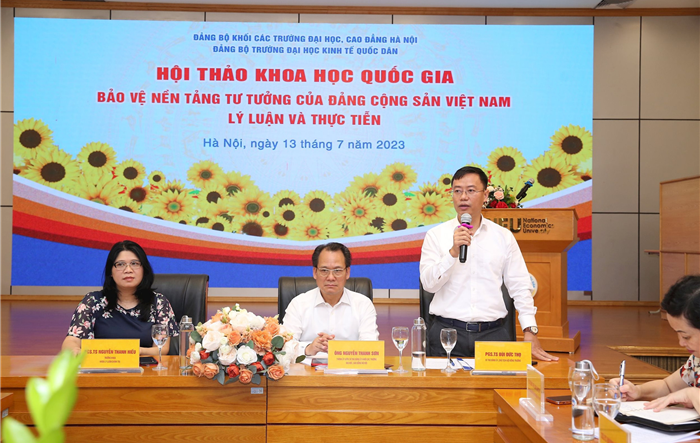 Bảo vệ nền tảng tư tưởng của Đảng trong tình hình mới: Tăng cường trách nhiệm của mỗi cán bộ, đảng viên