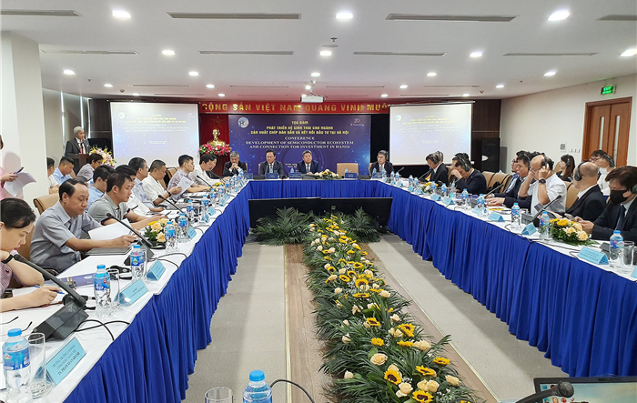 Tọa đàm “Phát triển hệ sinh thái cho ngành công nghiệp bán dẫn và kết nối đầu tư”
