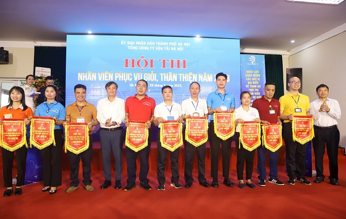 Tổng công ty Vận tải Hà Nội tổ chức "Hội thi nhân viên phục vụ giỏi, thân thiện 