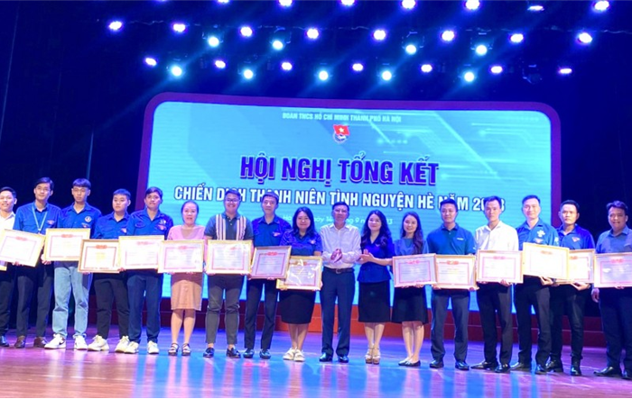 Hội nghị tổng kết Chiến dịch Sinh viên tình nguyện “Mùa hè xanh” năm 2023