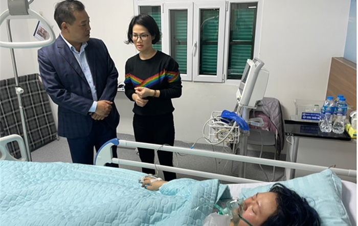 Thăm hỏi gia đình các nạn nhân trong vụ hỏa hoạn tại số 4 phố Hàng Lược, quận Hoàn Kiếm