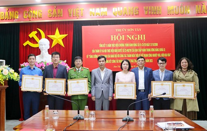Thị xã Sơn Tây quan tâm, tạo điều kiện cho đội ngũ thanh niên phát triển và cống hiến