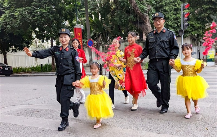 Chuẩn bị tốt nhất các điều kiện phục vụ nhân dân Thủ đô vui Xuân, đón Tết Nguyên đán Giáp Thìn năm 2024 an toàn