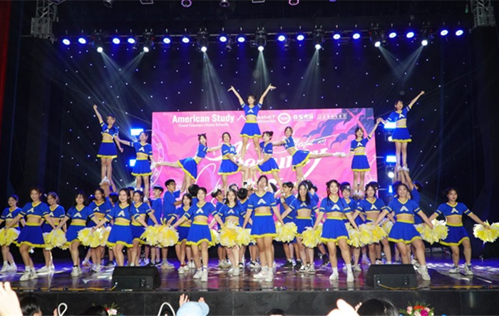 Chung khảo Ams’ Got Talent lần thứ XVI