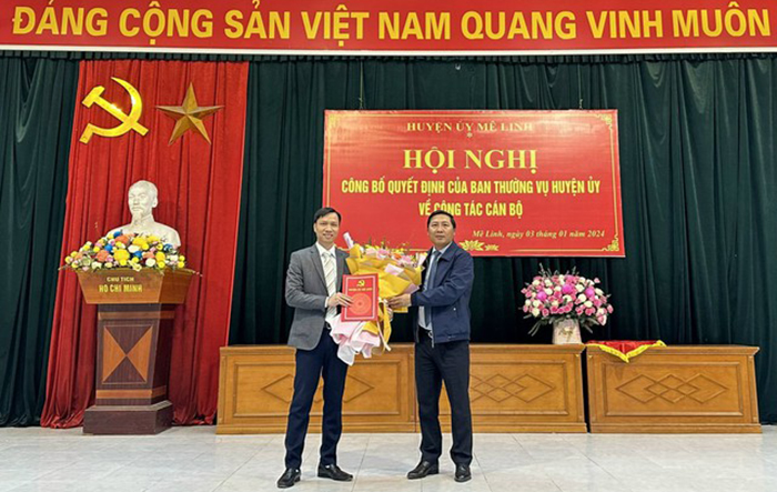 Bí thư Huyện ủy Mê Linh chủ trì hội nghị công bố quyết định về công tác cán bộ