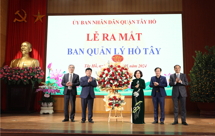 Quận Tây Hồ ra mắt Ban Quản lý Hồ Tây