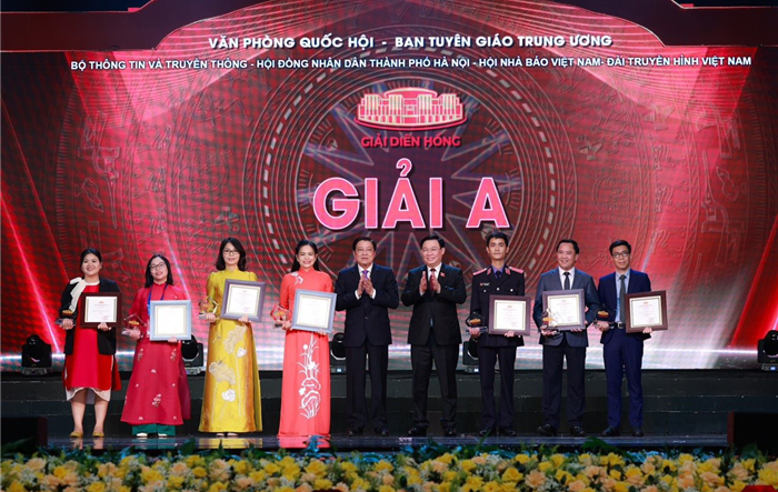 Trao giải báo chí Diên Hồng lần thứ II, phát động mùa giải mới