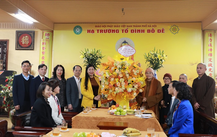 Chủ tịch Uỷ ban MTTQ Việt Nam thành phố Hà Nội thăm, chúc Tết Phân ban Ni giới Trung ương Giáo hội Phật giáo Việt Nam