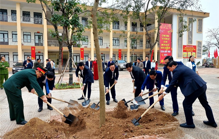 Huyện Chương Mỹ phát động “Tết trồng cây đời đời nhớ ơn Bác Hồ” xuân Giáp Thìn năm 2024