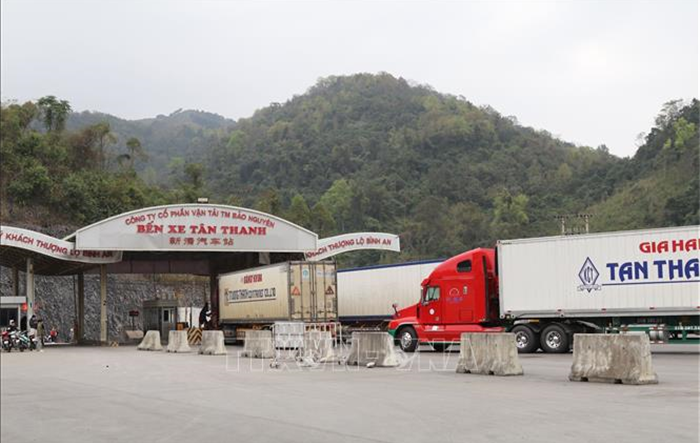 Xây dựng quan hệ hữu nghị, hợp tác cùng phát triển