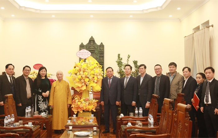  Phó Bí thư Thành ủy Hà Nội Nguyễn Văn Phong thăm, chúc Tết Ban Hoằng pháp Giáo hội Phật giáo Việt Nam