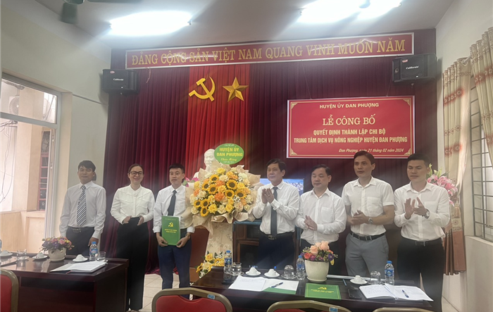 Huyện Đan Phượng thành lập Chi bộ Trung tâm Dịch vụ Nông nghiệp