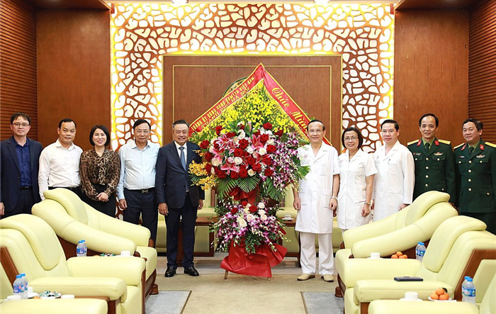 Tri ân các y, bác sĩ nhân Ngày Thầy thuốc Việt Nam