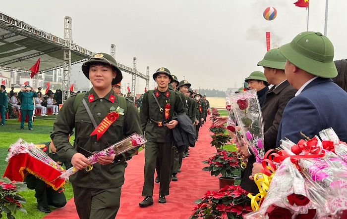 Huyện Thường Tín: 196 tân binh lên đường nhập ngũ thực hiện nghĩa vụ thiêng liêng bảo vệ Tổ quốc
