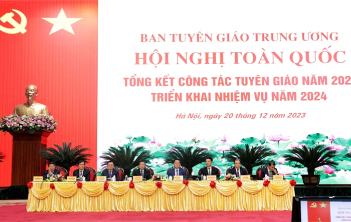 Công tác tham mưu của các cơ quan Đảng Trung ương trên lĩnh vực tuyên giáo qua 40 năm thực hiện công cuộc đổi mới