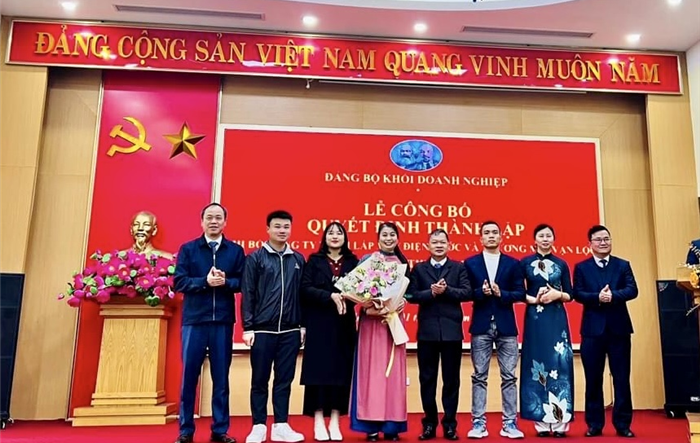 Đảng ủy khối doanh nghiệp huyện Sóc Sơn công bố và ra mắt 02 chi bộ mới