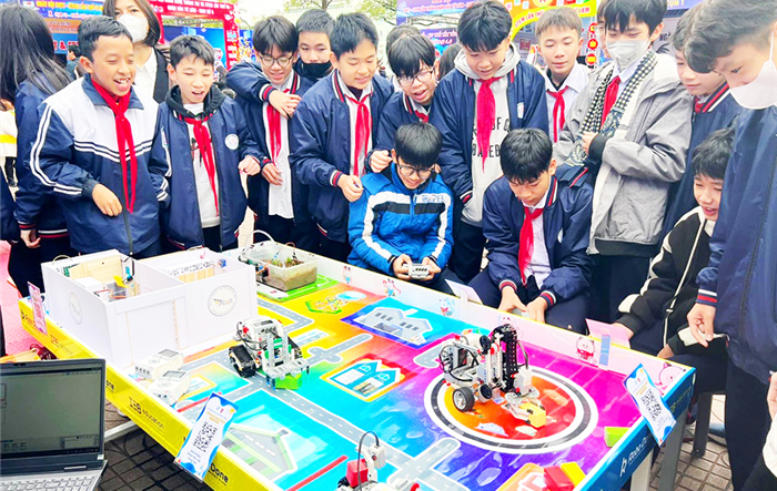 Ngày hội Công nghệ thông tin và STEM ngành giáo dục và đào tạo quận Bắc Từ Liêm: Phát huy năng lực sáng tạo của học sinh