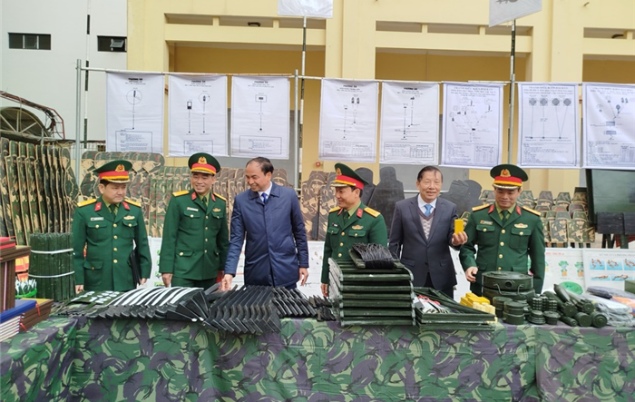 Quận Tây Hồ: Ra quân huấn luyện lực lượng vũ trang quận năm 2024