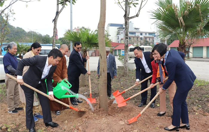 Lễ trồng cây hữu nghị Việt Nam - Ấn Độ năm 2024 tại khu di tích Quốc gia đặc biệt chùa Thầy