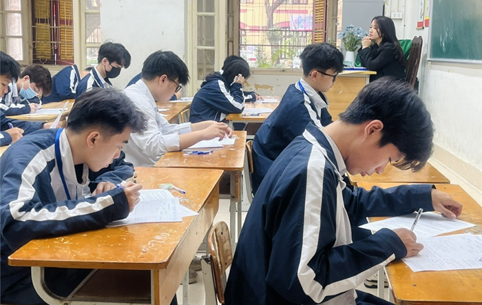 Kiểm tra công tác tổ chức thi thử tốt nghiệp THPT 2025 tại Hà Nội