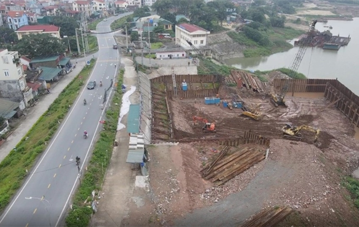 Điều chỉnh giao thông phục vụ thi công nhà máy nước mặt sông Hồng tại huyện Đan Phượng