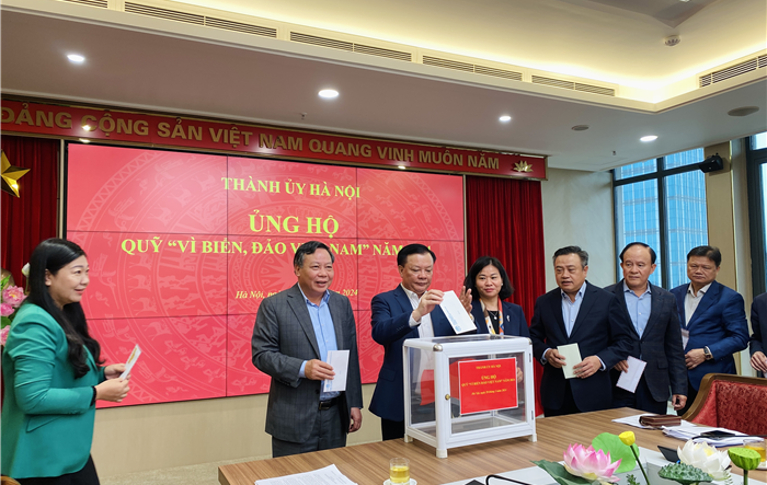 Cơ quan Thành ủy Hà Nội ủng hộ Quỹ "Vì biển, đảo Việt Nam" năm 2024