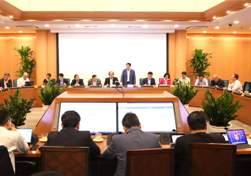 Sáng 19-11, Ủy viên Trung ương Đảng, Bộ trưởng - Chủ nhiệm Văn phòng Chính phủ Mai Tiến Dũng đã làm việc với UBND thành phố Hà Nội về việc kết nối, tích hợp giữa Cổng dịch vụ công, hệ thống “một cửa điện tử” của Hà Nội với Cổng dịch vụ công quốc gia.