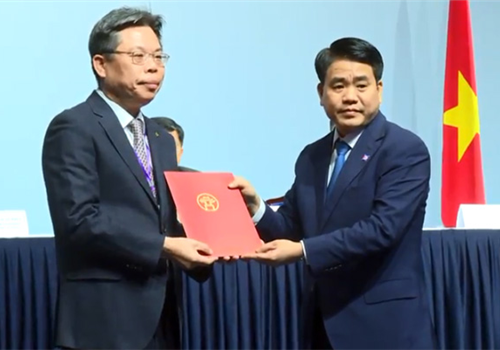 Tại Diễn đàn doanh nghiệp Việt Nam - Hàn Quốc, đã có 33 bản ghi nhớ được trao với tổng giá trị gần 20 tỷ USD. Đây là nền tảng để đưa quy mô vốn đầu tư của Hàn Quốc sớm tiếp cận mốc 80 tỷ USD từ quy mô hơn 67 tỷ USD hiện nay. 