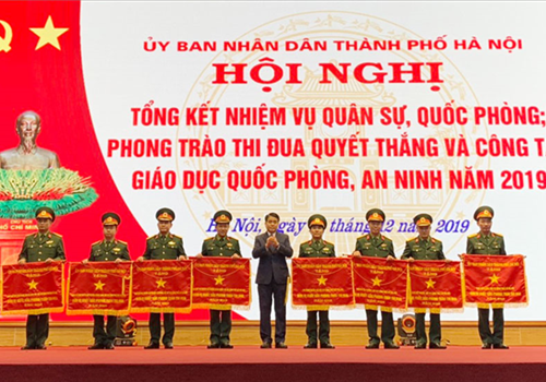 Sáng 16-12, Bộ Tư lệnh Thủ đô tổ chức Hội nghị Tổng kết công tác quân sự, quốc phòng; phong trào thi đua quyết thắng và công tác giáo dục quốc phòng, an ninh năm 2019. Uỷ viên Trung ương Đảng, Phó Bí thư Thành uỷ, Chủ tịch UBND Thành phố Nguyễn Đức Chung dự và phát biểu tại Hội nghị.