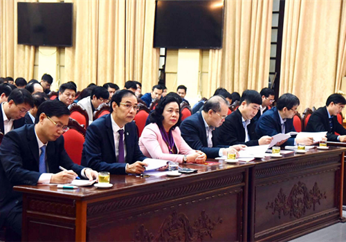 Sáng 26-12, Văn phòng Thành ủy Hà Nội tổ chức Hội nghị tổng kết công tác văn phòng cấp ủy của Đảng bộ Thành phố năm 2019 và triển khai nhiệm vụ năm 2020. Tới dự có Ủy viên Trung ương Đảng, Phó Bí thư Thường trực Thành ủy Ngô Thị Thanh Hằng; Phó Bí thư Thành ủy Đào Đức Toàn; đại diện một số cơ quan Trung ương; lãnh đạo các cấp ủy trực thuộc Thành ủy Hà Nội. Chánh Văn phòng Thành ủy Nguyễn Văn Tứ chủ trì Hội nghị. 