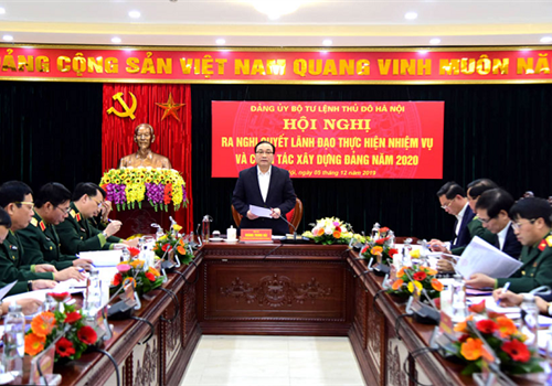 Chiều 5-12, đồng chí Hoàng Trung Hải, Ủy viên Bộ Chính trị, Bí thư Thành ủy, Bí thư Đảng ủy Bộ tư lệnh Thủ đô chủ trì Hội nghị Đảng ủy Bộ tư lệnh Thủ đô ra Nghị quyết lãnh đạo thực hiện nhiệm vụ và công tác xây dựng Đảng năm 2020.
