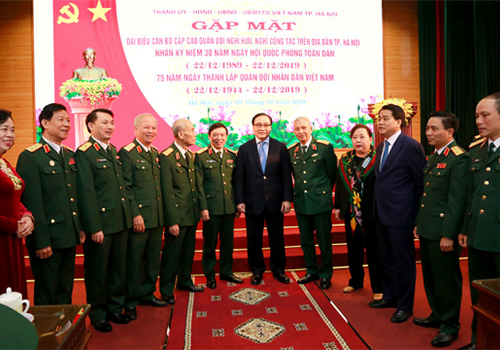 Ban Liên lạc học sinh miền Nam Trung ương và thành phố Hà Nội đã trang trọng tổ chức buổi gặp mặt kỷ niệm 65 năm trường học sinh miền Nam trên đất Bắc và 50 năm các thế hệ học sinh miền Nam thực hiện Di chúc của Bác Hồ. Đến dự có các đồng chí Ủy viên Bộ Chính trị: Thủ tướng Chính phủ Nguyễn Xuân Phúc, Phó Thủ tướng Thường trực Chính phủ Trương Hòa Bình, Bí thư Thành ủy Hà Nội Hoàng Trung Hải.