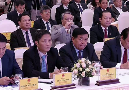 Chiều 9-12, Văn phòng Chính phủ đã tổ chức Lễ khai trương Cổng dịch vụ công quốc gia. Dự Lễ tại điểm cầu chính ở Hà Nội có Ủy viên Bộ Chính trị, Thủ tướng Chính phủ Nguyễn Xuân Phúc, Chủ tịch Ủy ban Quốc gia về Chính phủ điện tử; Ủy viên Trung ương Đảng, Phó Thủ tướng Chính phủ Vũ Đức Đam; Ủy viên Trung ương Đảng, Bộ trưởng, Chủ nhiệm Văn phòng Chính phủ Mai Tiến Dũng; Ủy viên Trung ương Đảng, Phó Bí thư Thành ủy, Chủ tịch UBND thành phố Hà Nội Nguyễn Đức Chung và lãnh đạo các bộ, ngành trung ương. Chương trình được truyền hình trực tuyến tại điểm cầu chính Trung tâm Hội nghị Quốc tế, Hà Nội và 63 điểm cầu tại các tỉnh, thành phố.